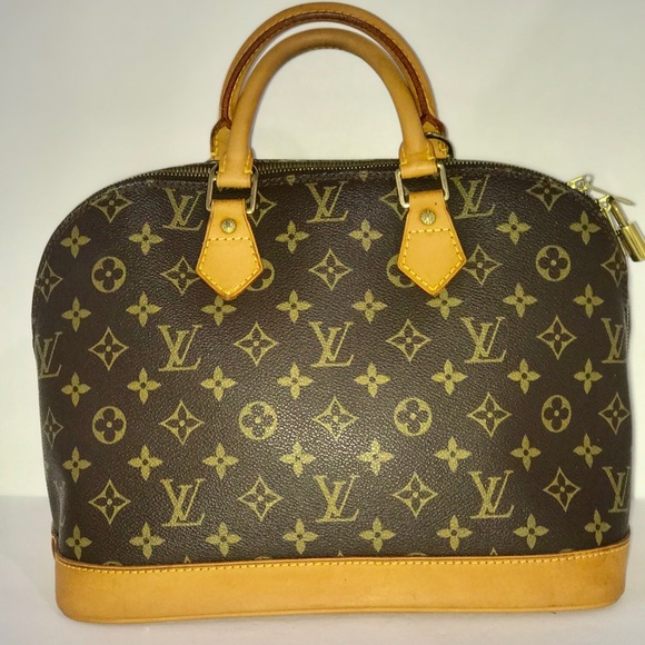 Louis Vuitton Handbags - Authentic Louis Vuitton Alma Monogram HandBag